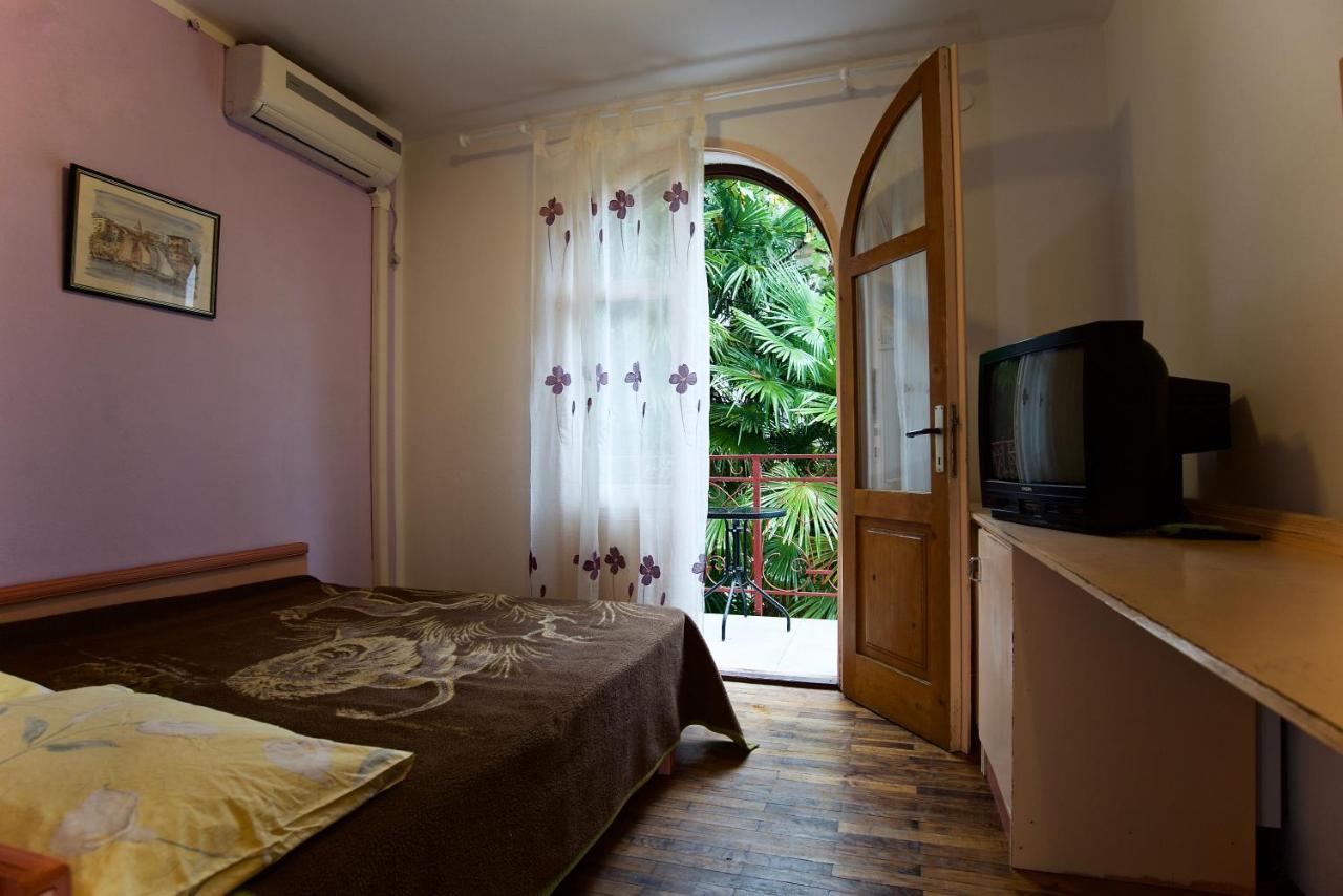 Romantic Room With Balcony Lovran Eksteriør bilde